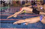 320 triatletas y nadadores han cerrado este domingo la temporada en el 100x100 Swim Stadium Casablanca