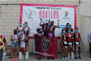 Stadium Casablanca Mapei y Octavus triatlón - Skoda Zaratecno campeones de Aragón de Duatlón contrarreloj por equipos