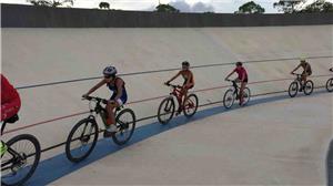 Diez triatletas aragoneses en el Encuentro Nacional de Menores de Triatlón 2018