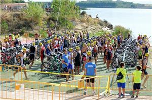 Aitor Abadías Tri Campeón de Aragón en La Estanca de Alcañiz junto con Chus Til