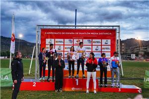 Fernando Zorrilla triple campeón de España de Duatlón M.D. y Marta Borbón subcampeona de España.