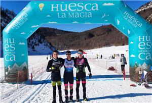 Enara Oronoz y Peio Osoro revalidan el título de campeones de España de Triatlón de Invierno