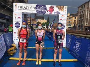 Inés Donoso y Sergio Mínguez campeones de Aragón de Triatlón Olímpico 2021