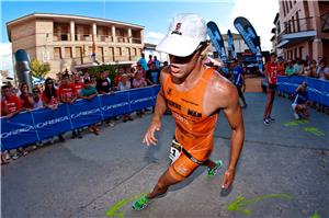 Jesús Alberto García y Mónica Ortín campeones de Argón de Triatlón