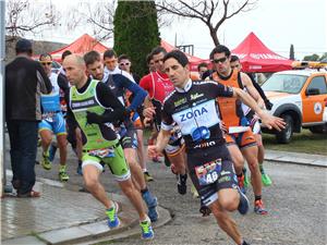 Armando García y Miren Andueza se imponen en el III Duatlón Cros de Andorra