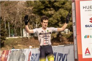 Marina Muñoz y Fernando Zorrilla revalidan los títulos nacionales de Duatlón MD en Huesca 