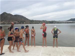 Jornada de iniciación al triatlón en Mequinenza