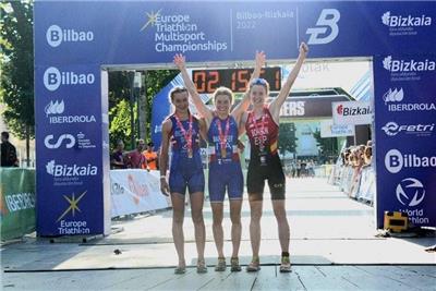 Marta Borbón y Álvaro López se cuelgan medallas en los campeonatos de Europa de Bilbao