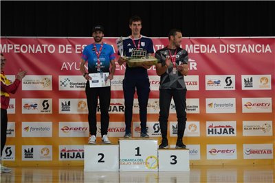 Laura Gómez y Fernando Zorrilla, campeones de España de Duatlón Larga Distancia en Híjar