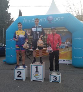 Marta Pintanel y Armando García campeones de Aragón de Duatlón 2019