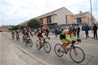 Leticia Soria y Fernando Zorrilla se proclaman campeones de Aragón de Duatlón Sprint
