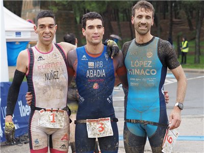 El IV Duatlón Cros Ciudad de Huesca: una jornada épica bajo el desafío de la lluvia y el barro