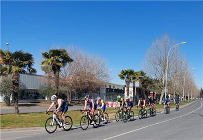 Irene Moro y Sergio Latorre nuevos campeones de Aragón de Duatlón 2023