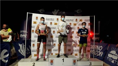 Alberto Sábado y Ascensión Gutierrez vencen en el IV Duatlón Nocturno de Sobradiel