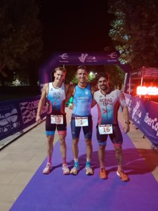 Andrés Zapater y Pilar Aliaga se imponen en el VII Duatlón Nocturno Calcigada Sobradiel