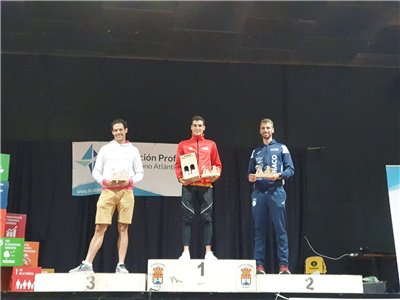 Álvaro López y Eva Pascual se adjudican el V Duatlón Nocturno Calcigada Sobradiel