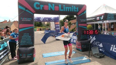 Lucía Gracia y Jorge Tolosa campeones de Aragón de Triatlón Supersprint 2022