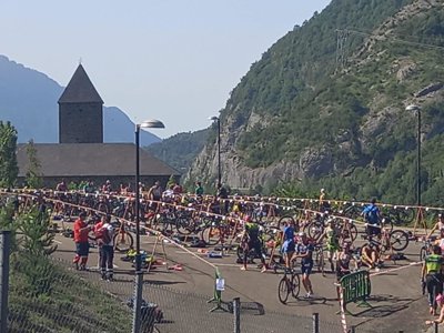 Marta Borbón y Fernando Zorrilla campeones de Aragón de triatlón sprint 2022
