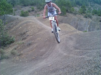 Carlos Fernández e Inés Aznar se imponen en Aínsa