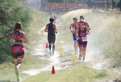 Antonio Urbano y Ana Llanos primeros líderes de la XXI Copa Aragonesa de Duatlón Cros