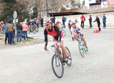 Eliseo Martín y Marta Pintanel se proclaman campeones de Aragón de Duatlón 2017
