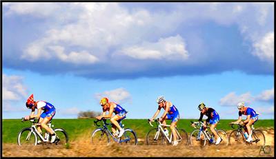 El I Triatlón contrarreloj Plaza Imperial se aplaza al 22 de septiembre