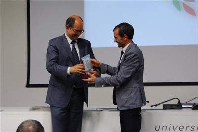 La USJ entrega a la FATRI Galardón al Mérito Deportivo