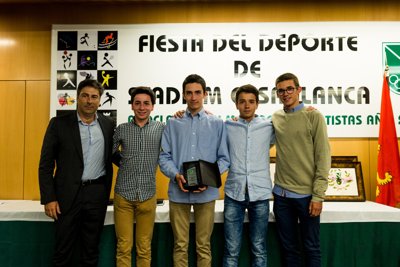 Jesús Sánchez recibe el Premio Óscar Lou a los valores humanos en el Deporte