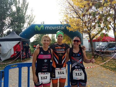 Armando García y Ana Llanos siguen reinando en el Duatlón Cros