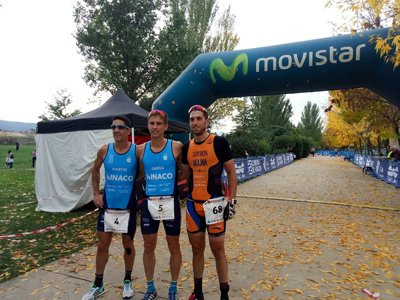 Armando García y Ana Llanos siguen reinando en el Duatlón Cros
