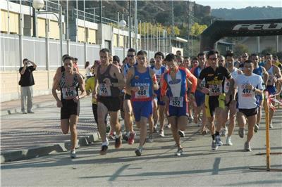 Eliseo Martín y Ana Llanos se imponen en el XII Duatlón Cros de Monzón