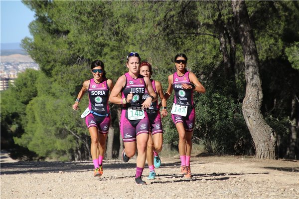 Stadium Casablanca Mapei y Octavus Triatlón Skoda Zaratecno se hacen fuertes en los Pinares de Venecia
