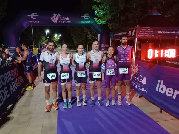 Andrés Zapater y Pilar Aliaga se imponen en el VII Duatlón Nocturno Calcigada Sobradiel