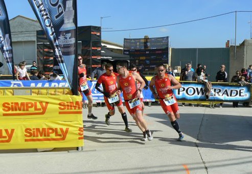 Sena acoge el V Duatlón por equipos con casi 500 participantes