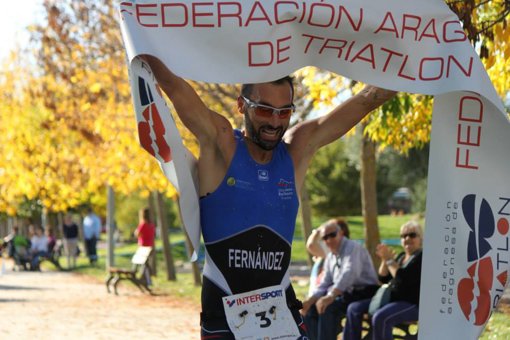 Carlos Fernández y Yolanda Magallón dan un golpe de autoridad en Jaca